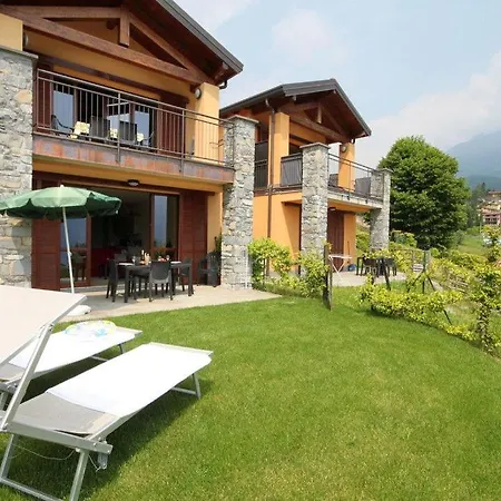 Ferienhaus Oleandro Garden 1 - By Lovecomo Menaggio